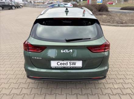 Kia - Cee'd