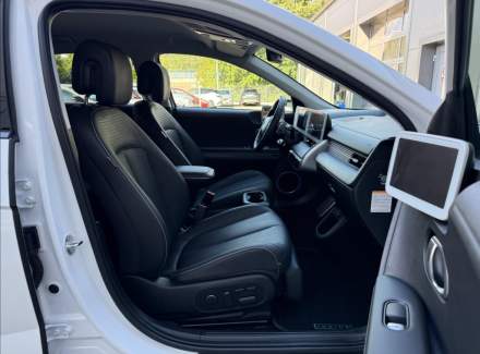 Hyundai - IONIQ 5