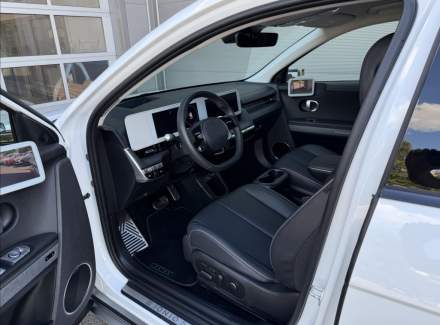 Hyundai - IONIQ 5