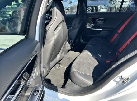 Mercedes-Benz - C-class