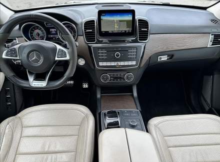 Mercedes-Benz - GLS