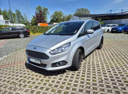 Ford - S-MAX
