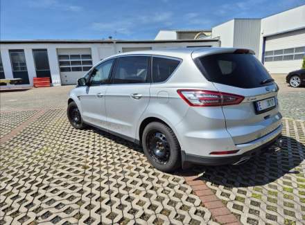 Ford - S-MAX