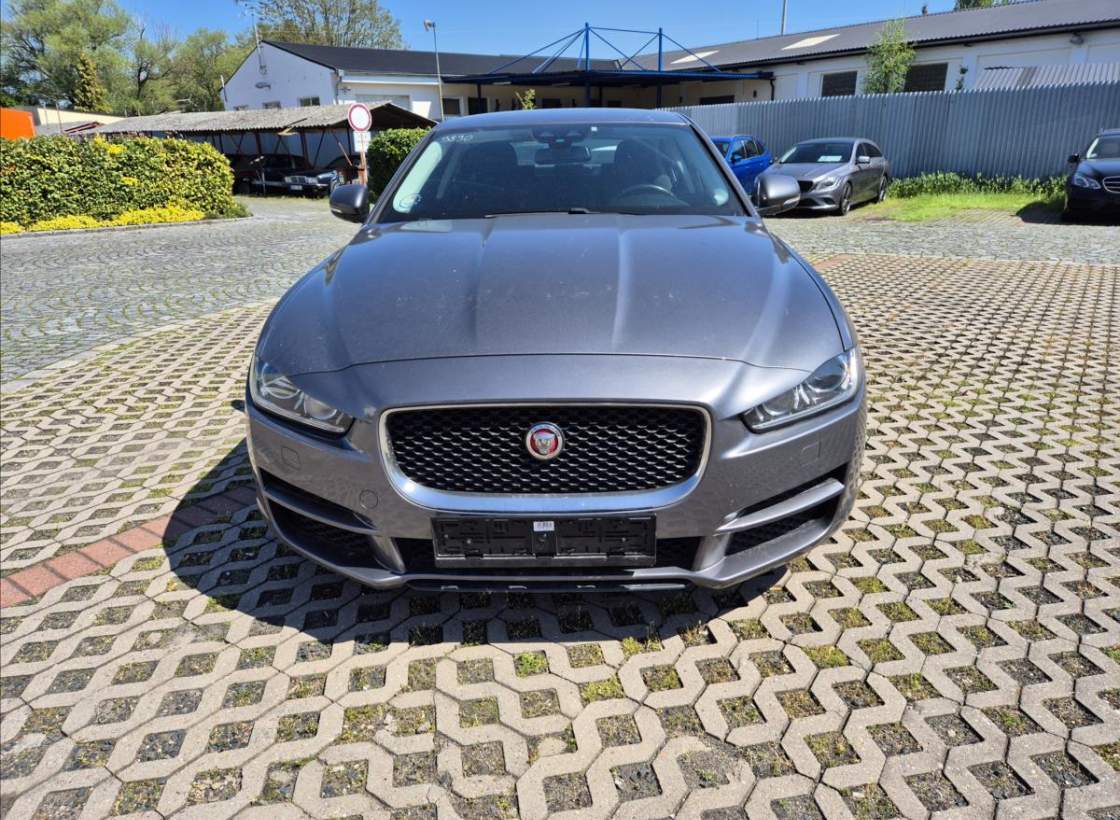 Jaguar - XE