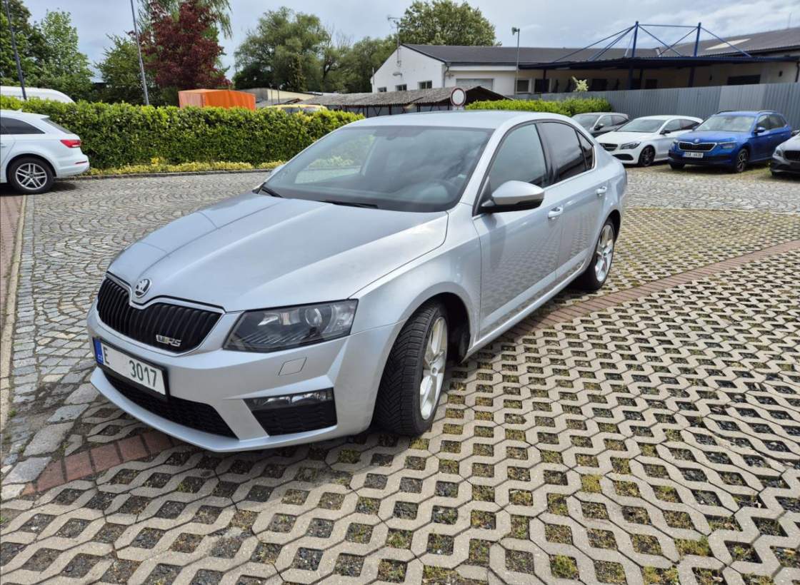 Škoda - Octavia