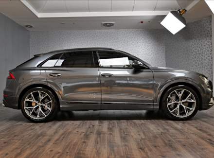 Audi - SQ8
