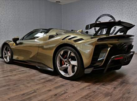 Ferrari - SF90 Stradale