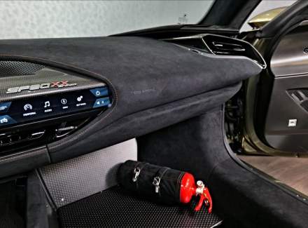 Ferrari - SF90 Stradale