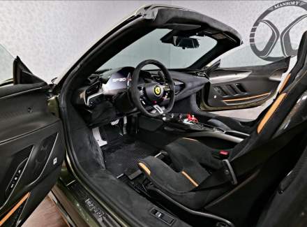 Ferrari - SF90 Stradale