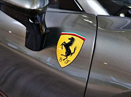 Ferrari - SF90 Stradale