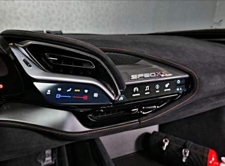 Ferrari - SF90 Stradale