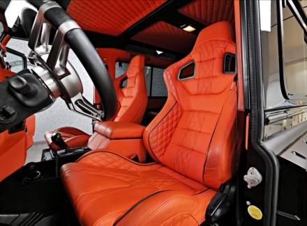 Land Rover - Defender