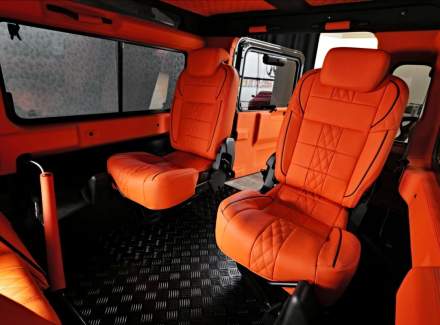 Land Rover - Defender