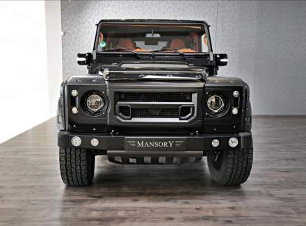 Land Rover - Defender