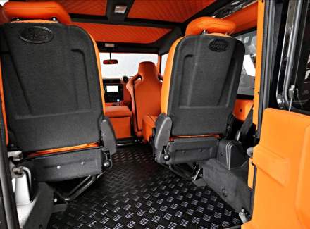 Land Rover - Defender