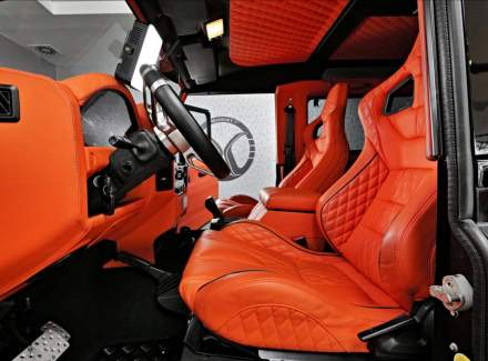 Land Rover - Defender