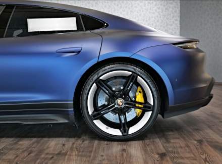 Porsche - Taycan