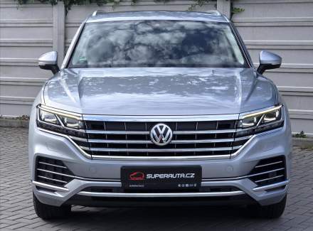 Volkswagen - Touareg