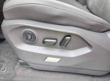 Volkswagen - Touareg