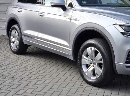 Volkswagen - Touareg