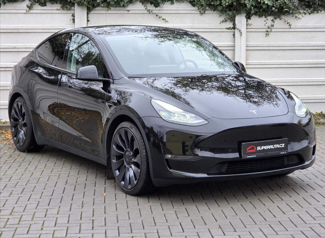 Tesla - Model Y