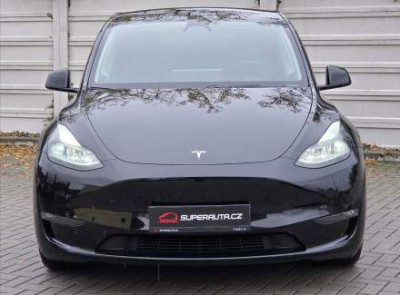Tesla - Model Y