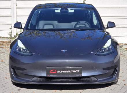Tesla - Model 3