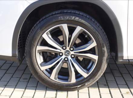 Lexus - RX