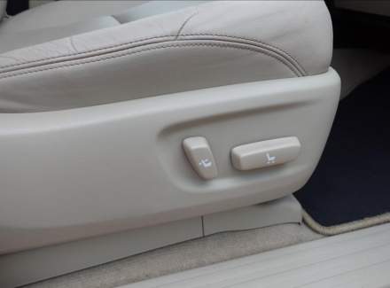 Toyota - Land Cruiser