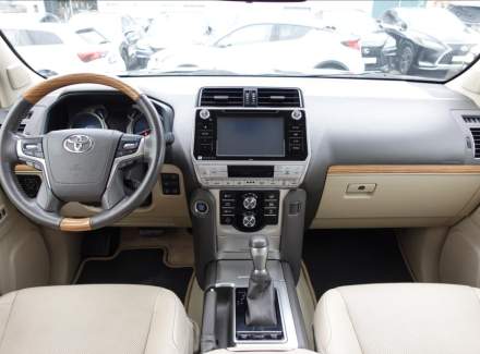 Toyota - Land Cruiser