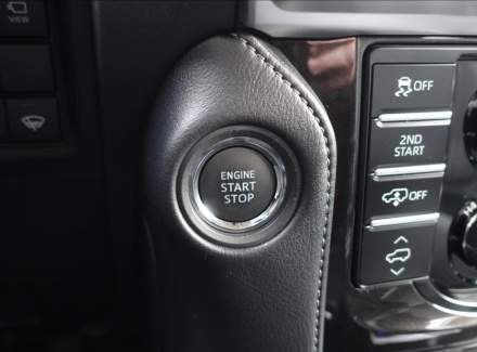 Toyota - Land Cruiser