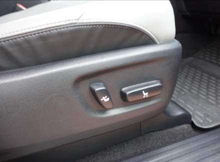 Toyota - Land Cruiser