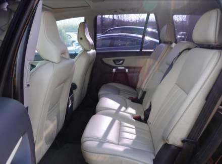 Volvo - XC90