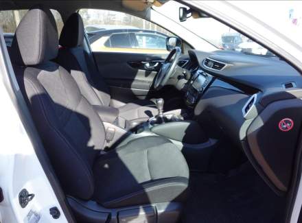 Nissan - Qashqai