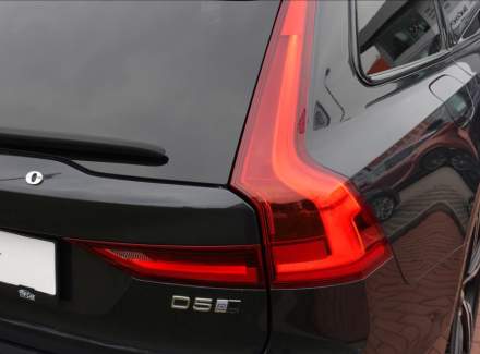 Volvo - V90