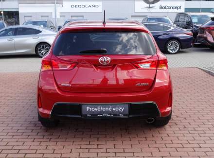 Toyota - Auris