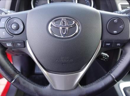 Toyota - Auris