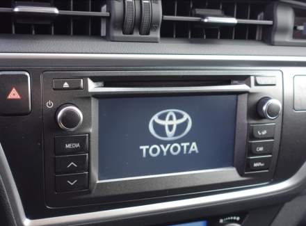 Toyota - Auris
