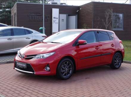 Toyota - Auris