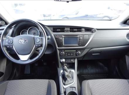 Toyota - Auris