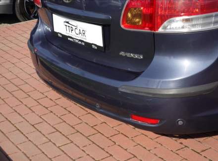 Toyota - Avensis