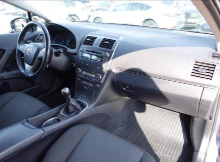 Toyota - Avensis