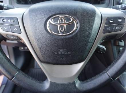 Toyota - Avensis