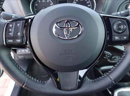 Toyota - Yaris