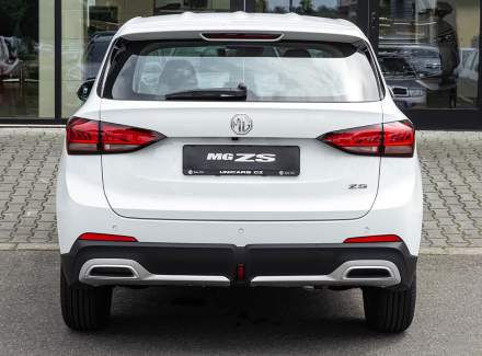 MG - ZS