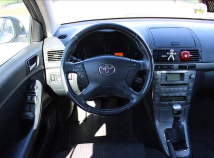 Toyota - Avensis