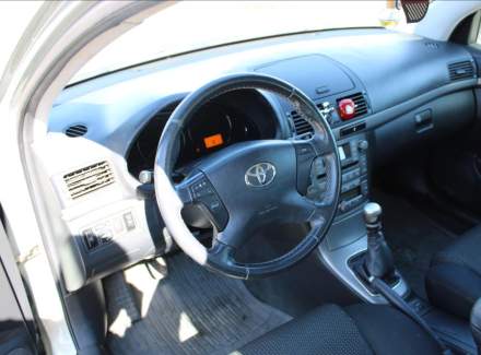Toyota - Avensis