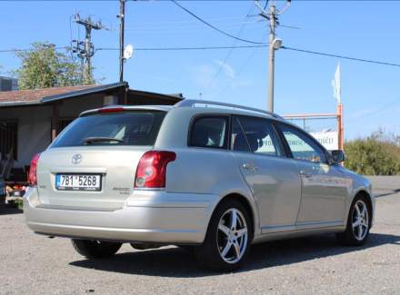 Toyota - Avensis