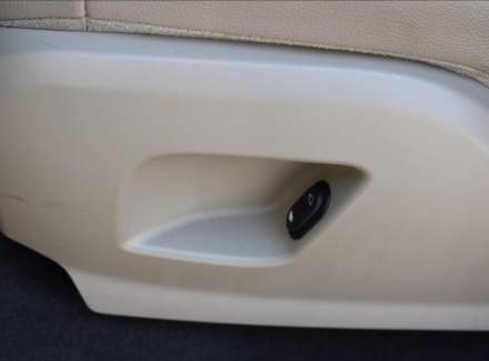 Land Rover - Range Rover Evoque