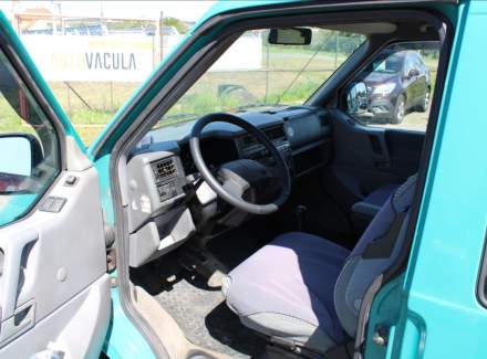 Volkswagen - Caravelle